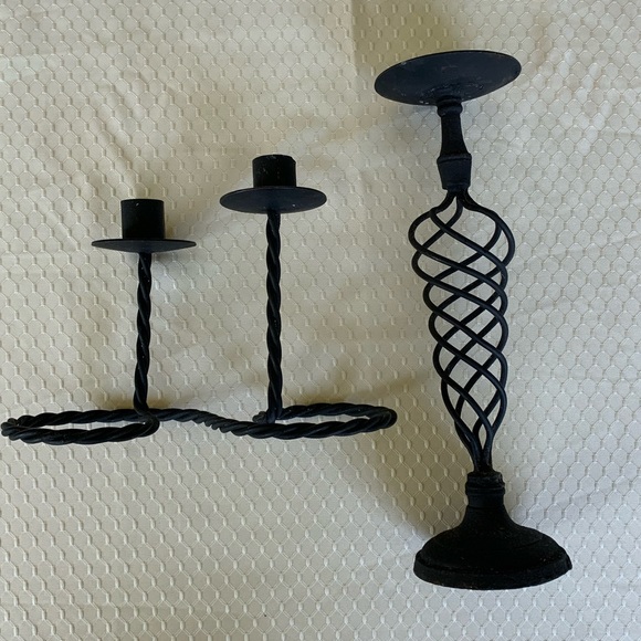 Bundle of iron-type candleholders and faux ivy embellishment - Picture 3 of 4